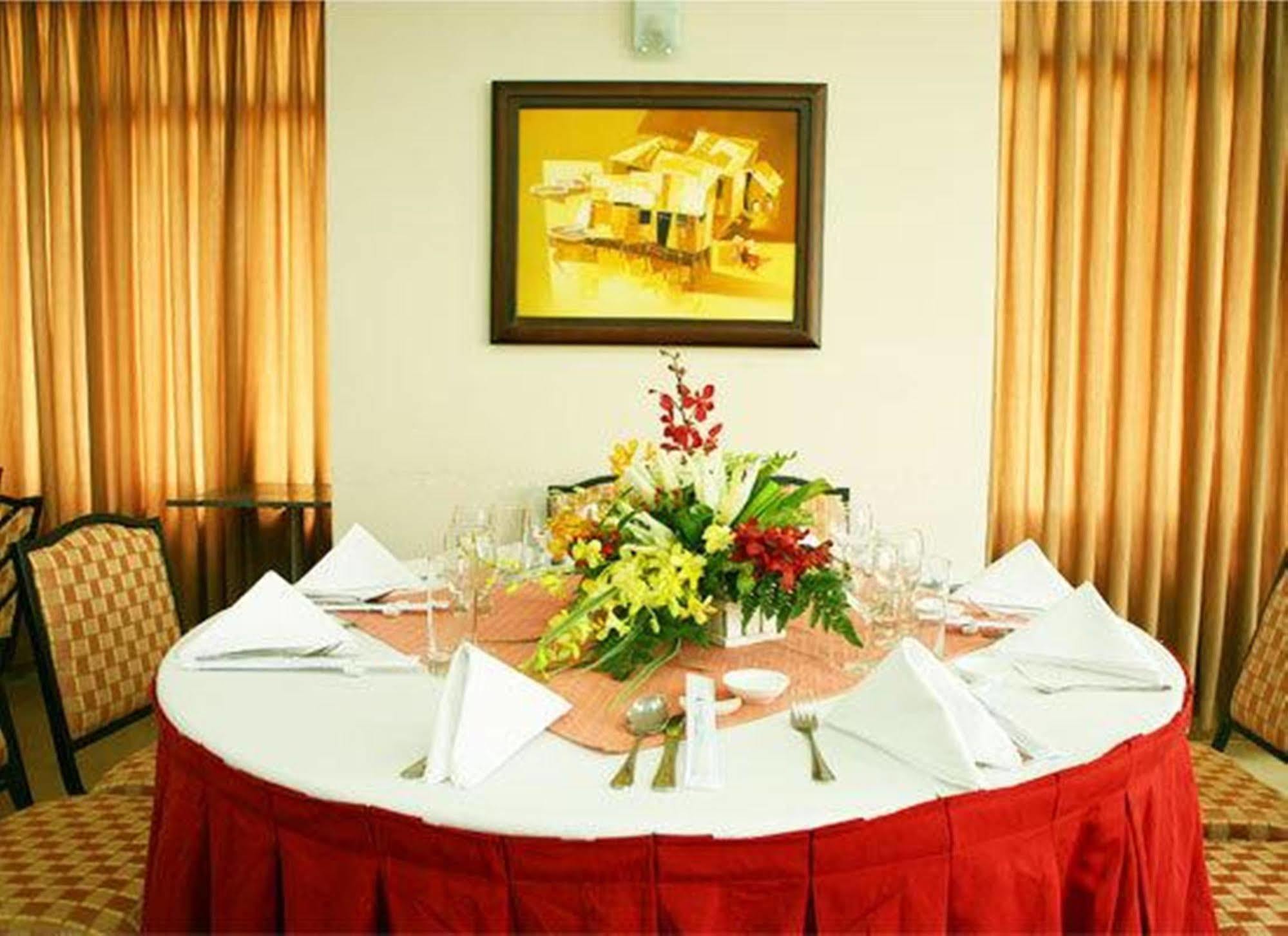 Guest House 165 Хошимин Екстериор снимка
